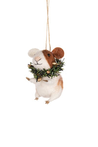 Shoeless Joe - Mouse with Wreath